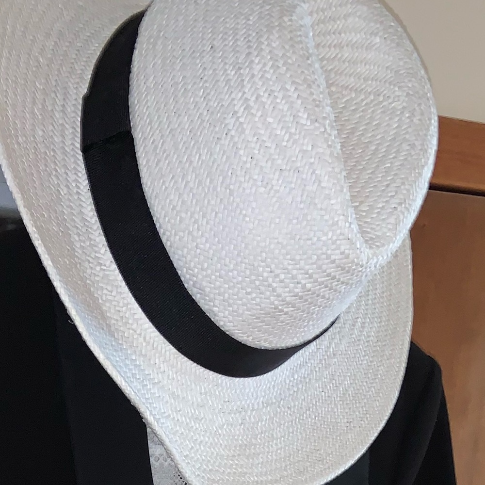 Banana republic white fedora